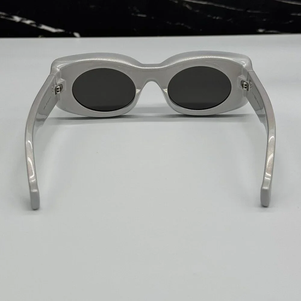 NEW LOEWE SILVER UNISEX SUNGLASSES LOEWE LW40033I 24C